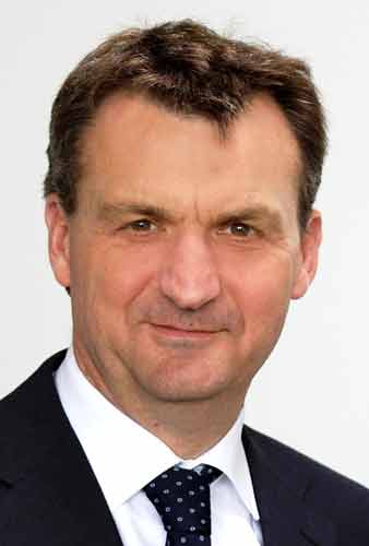 Dominik Rüchardt ist Head of Business-, Market- and Partner Development Central Europe bei PTC.